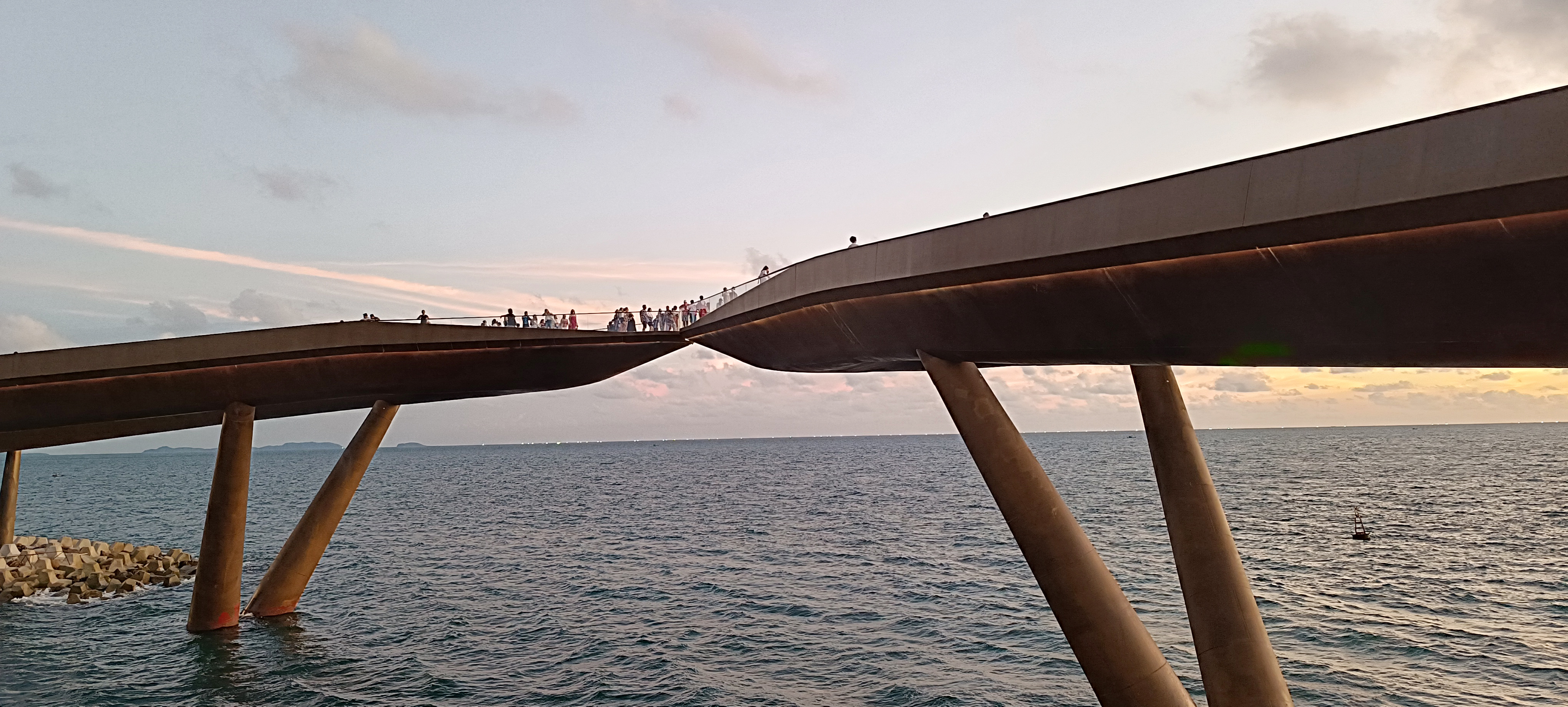 富國島親吻橋日落